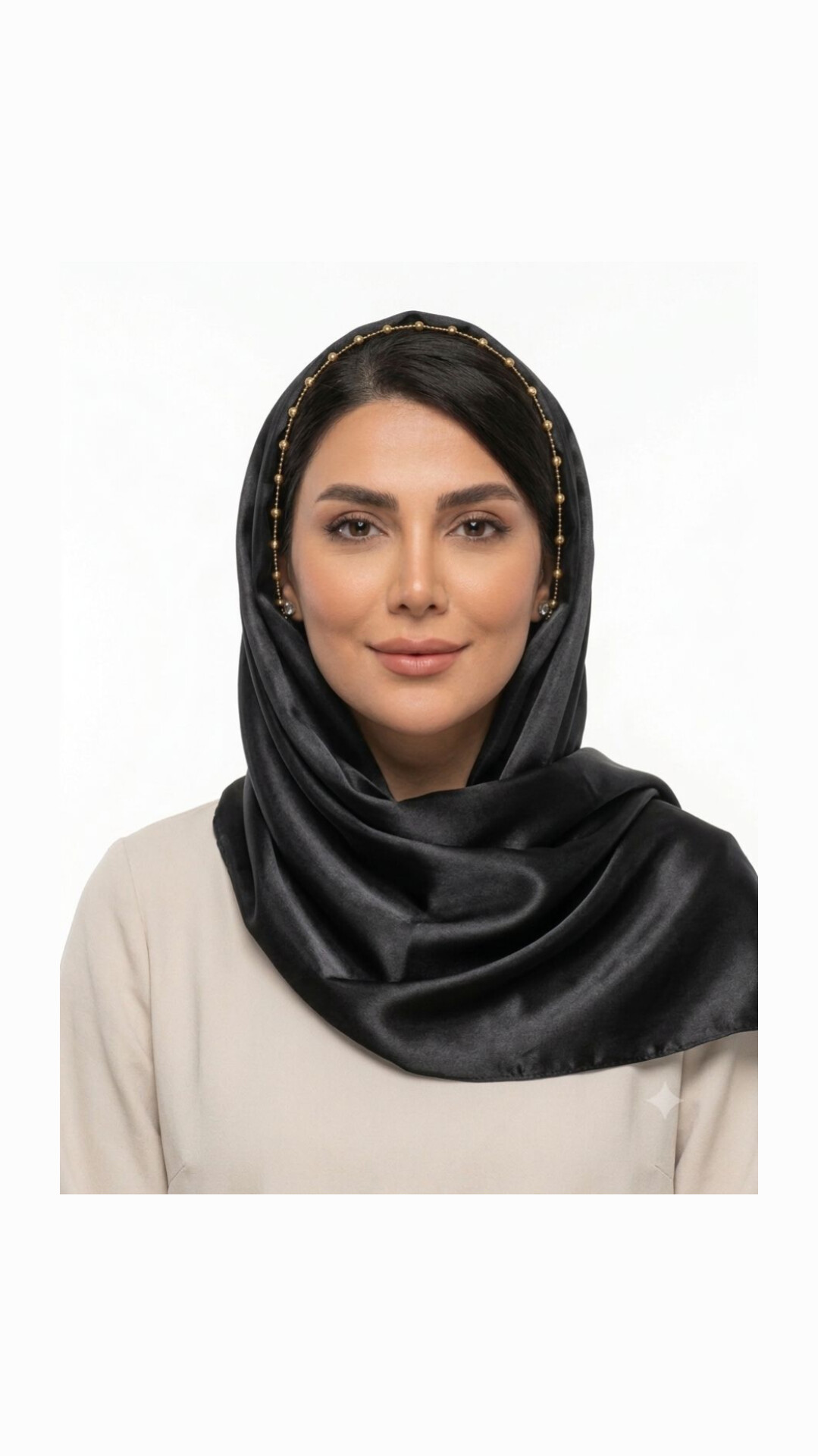 شال مشکی جلو نگین طلایی