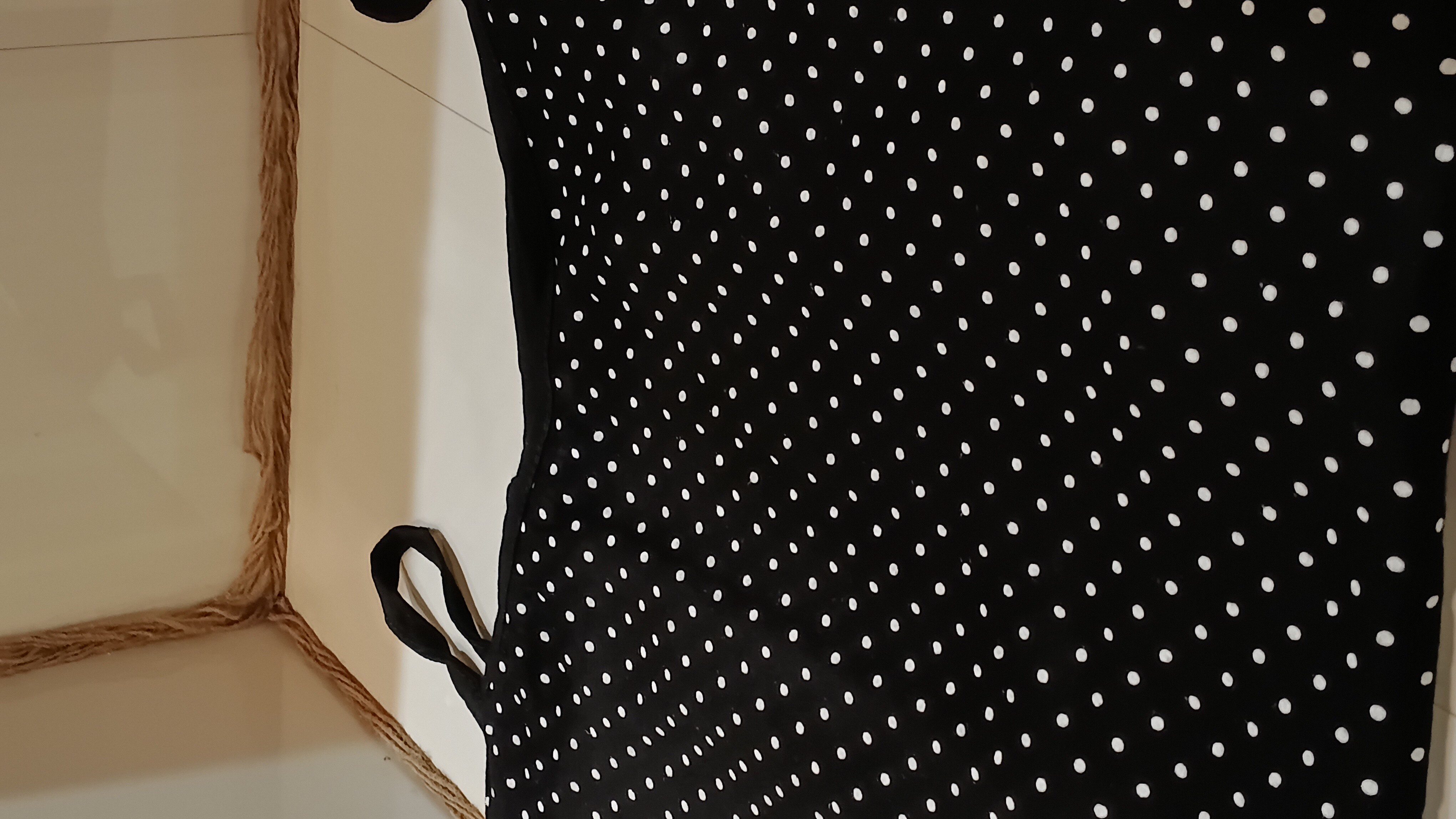 تاپ بندی مشکی توپ توپی مدل 1